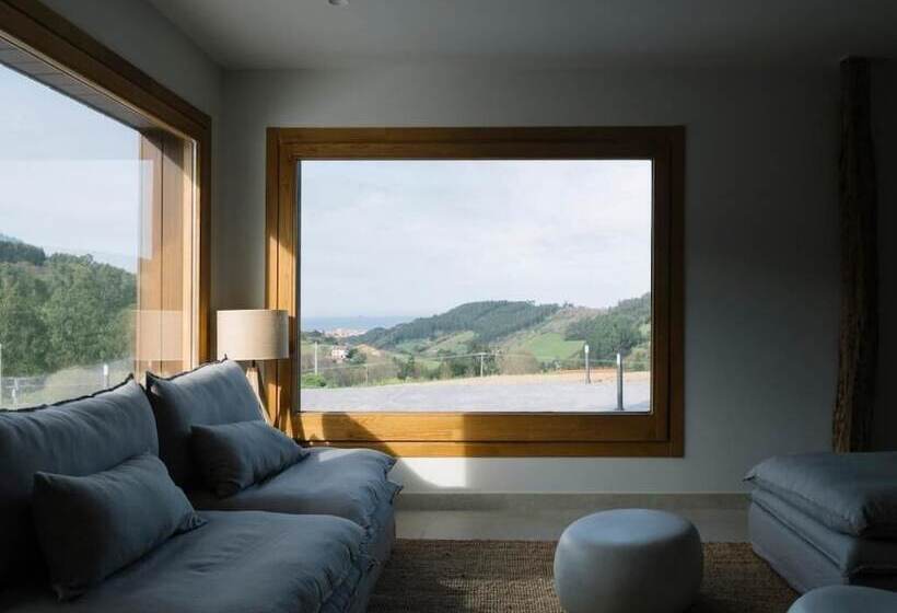 فندق Nafarrola Gastronomy & Wine