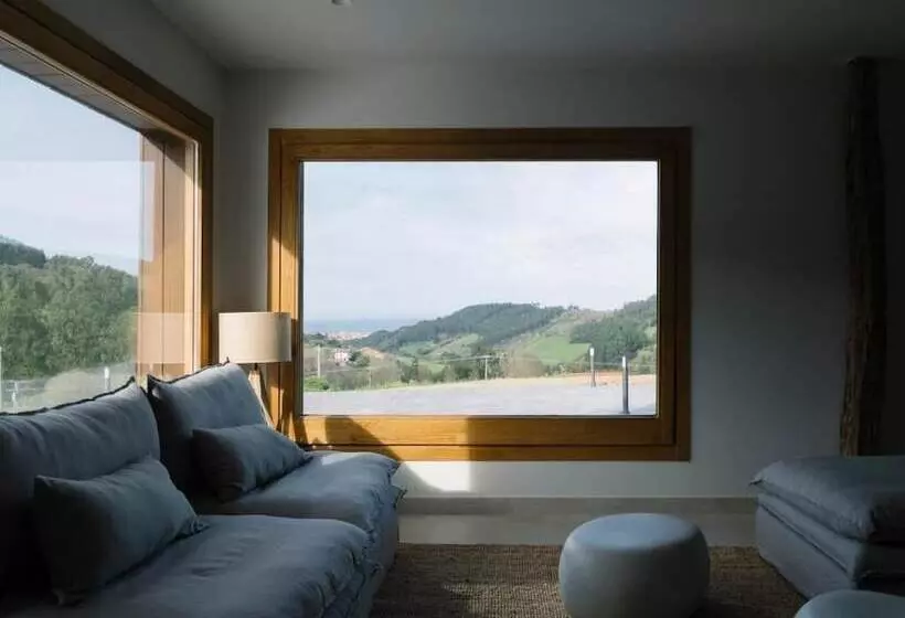 Hotelli Nafarrola Gastronomy & Wine