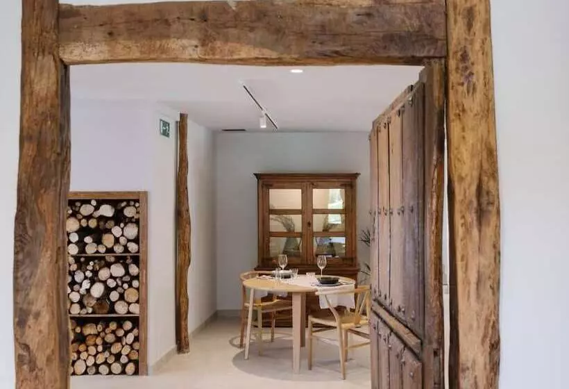 Hotelli Nafarrola Gastronomy & Wine