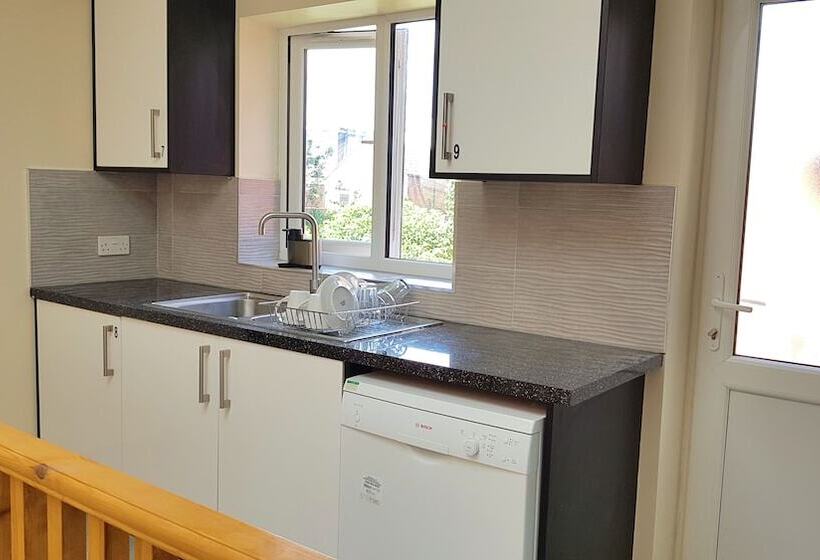 펜션 Kunda House Rookery