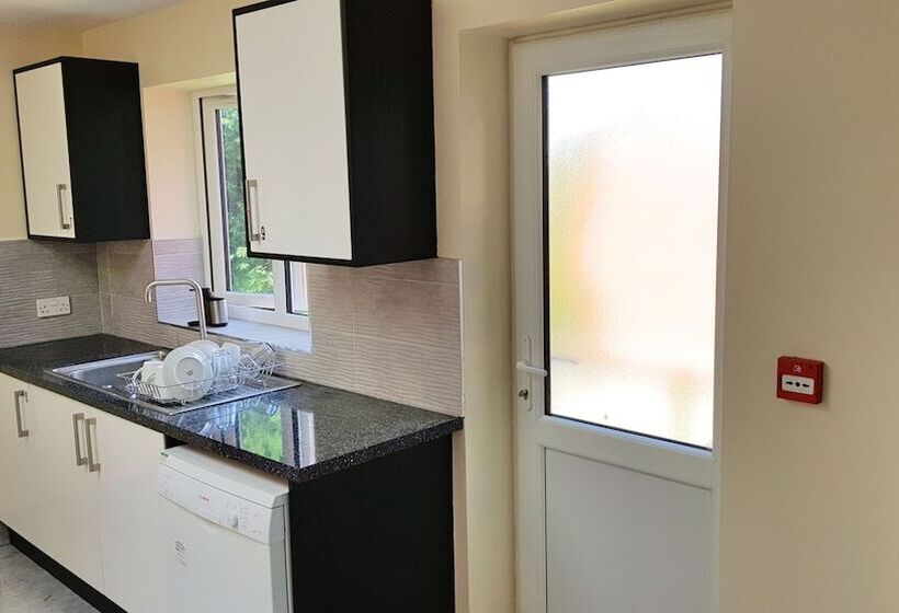 펜션 Kunda House Rookery