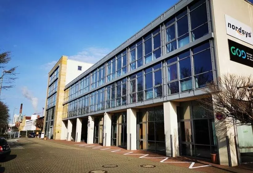 Hotelli Plaza Inn Braunschweig City Nord