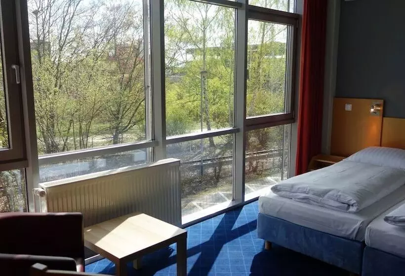 Hotelli Plaza Inn Braunschweig City Nord