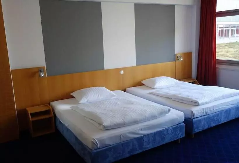 Hotelli Plaza Inn Braunschweig City Nord