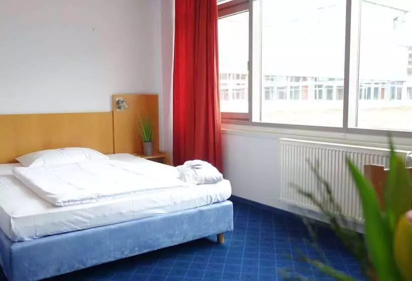 Hotelli Plaza Inn Braunschweig City Nord