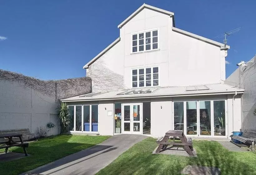 הוסטל Jailhouse Accommodation