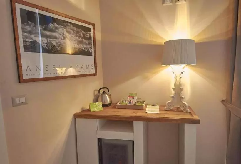 تختخواب و صبحانه Cas'e Charming House