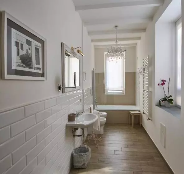 تختخواب و صبحانه Cas'e Charming House