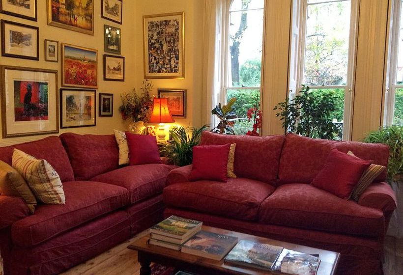 مبيت وإفطار Hanover House