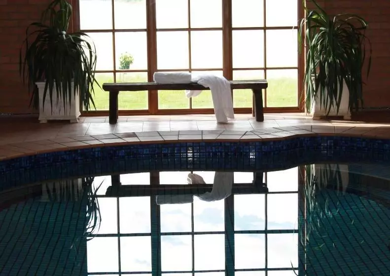 ベッドアンドブレックファースト Strathearn Park Lodge