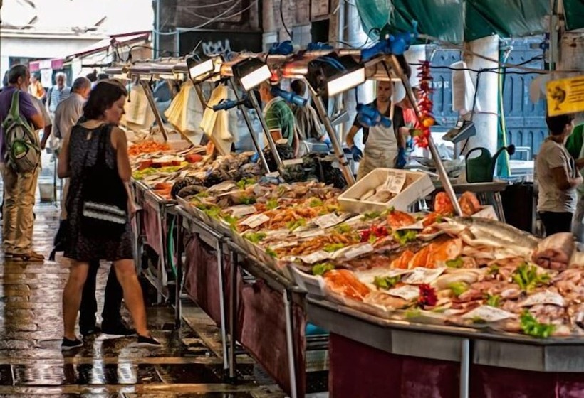 تختخواب و صبحانه Bed&Breakfast Barababao