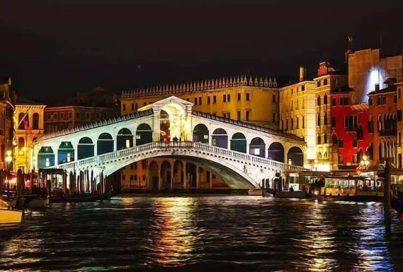 تختخواب و صبحانه Bed&Breakfast Barababao