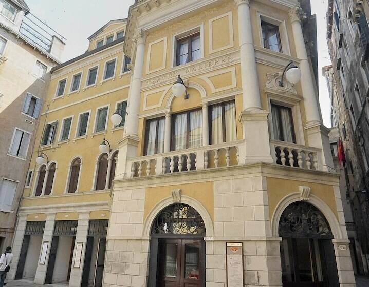 تختخواب و صبحانه Bed&Breakfast Barababao