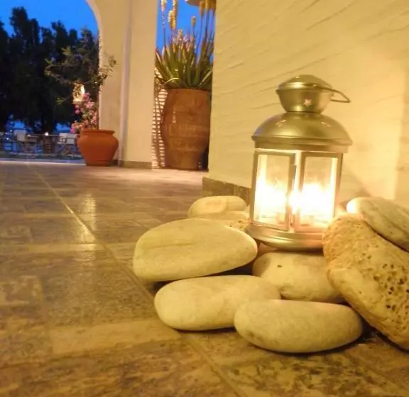 Отель Agali Bay