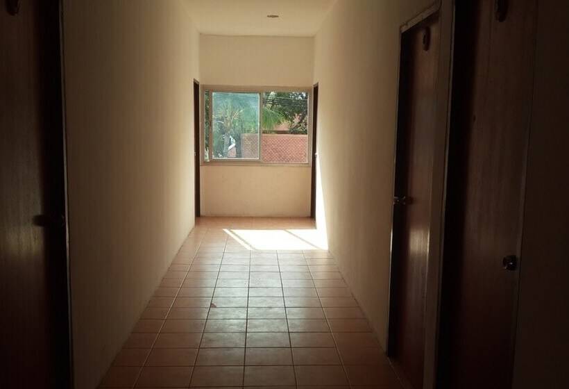 فندق Chaweng Inn