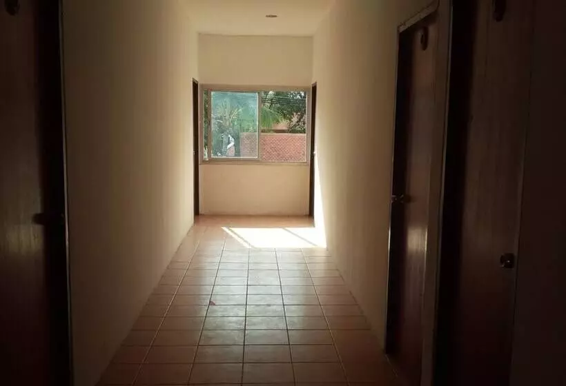 فندق Chaweng Inn