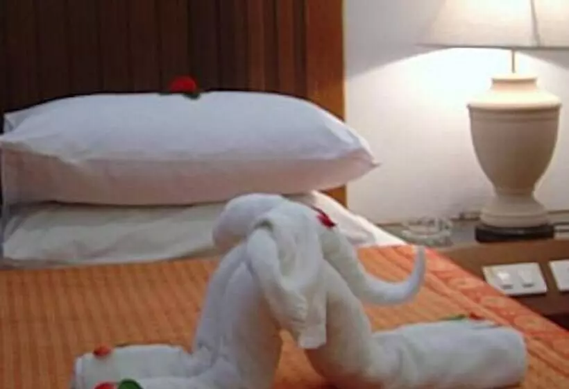 فندق Chaweng Inn