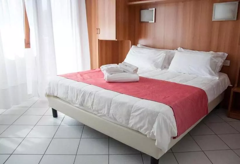 בית מלון כפרי Del Mar