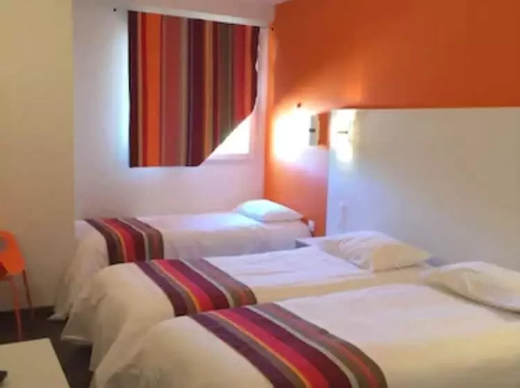 בית מלון כפרי Du Village Catalan