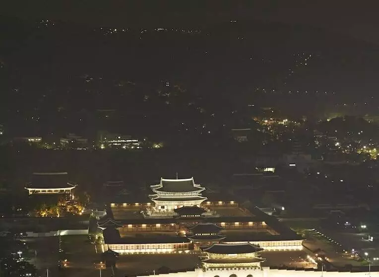 Four Seasons Hotel Seoul