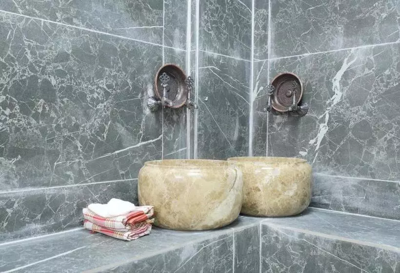 فندق Goreme Cave Rooms&spa