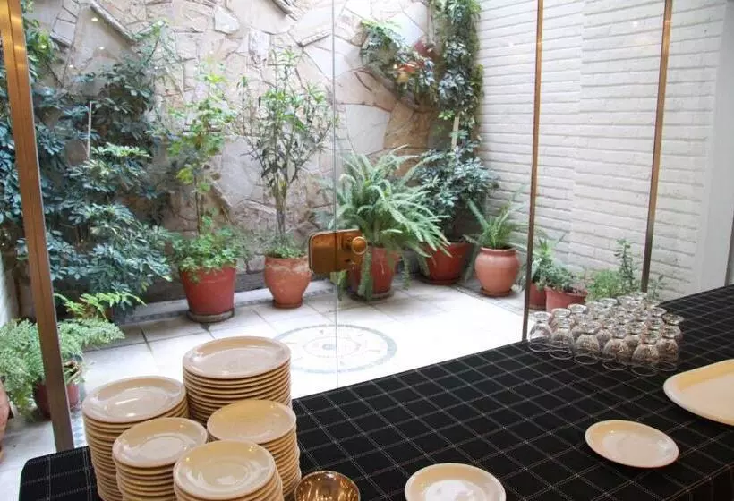 בית מלון כפרי Kalton