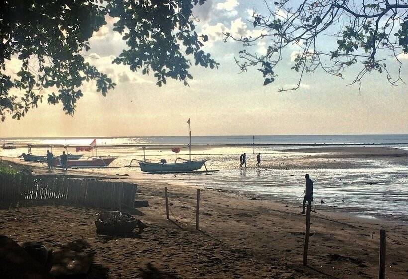 فندق Lilin Lovina Beach