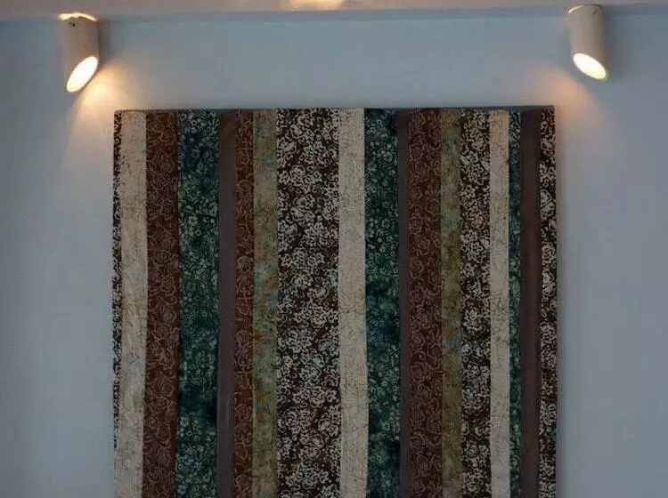 בית מלון כפרי Lilin Lovina Beach