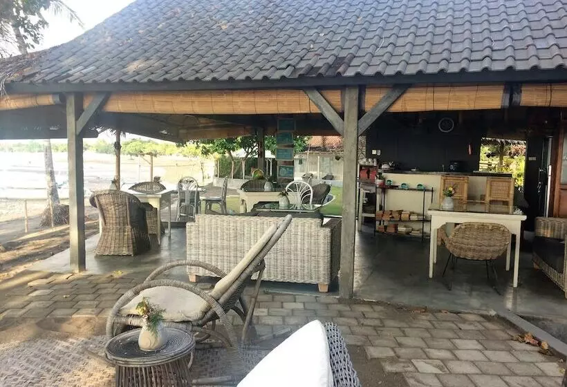 בית מלון כפרי Lilin Lovina Beach