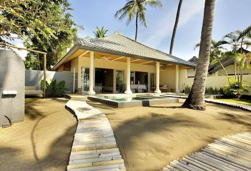 בית מלון כפרי Lilin Lovina Beach