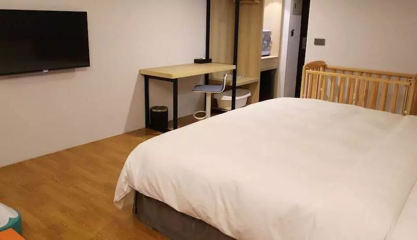 Talmud Hotel Gongyuan