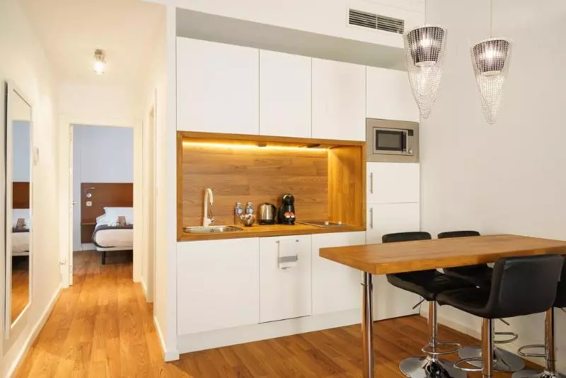 Minimal Rooms By Ele Apartments