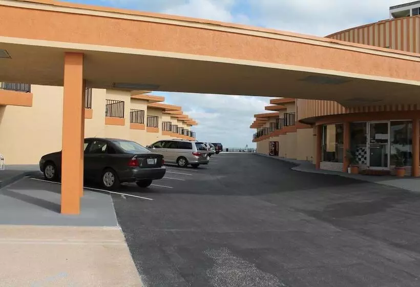 Grand Prix Motel Beach Front