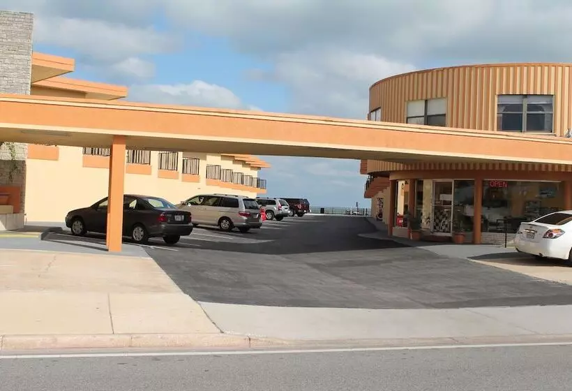 Grand Prix Motel Beach Front