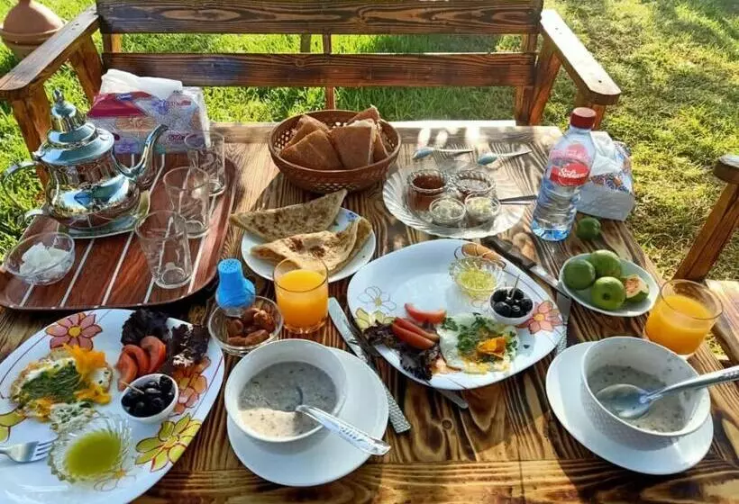 بنسيون Tamatert Guest House