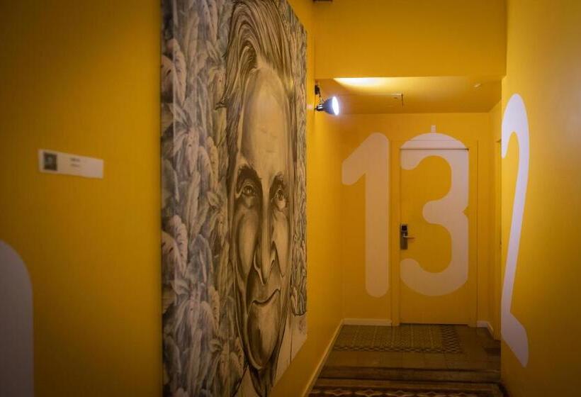 The Loft Hostel Barcelona La Pedrera