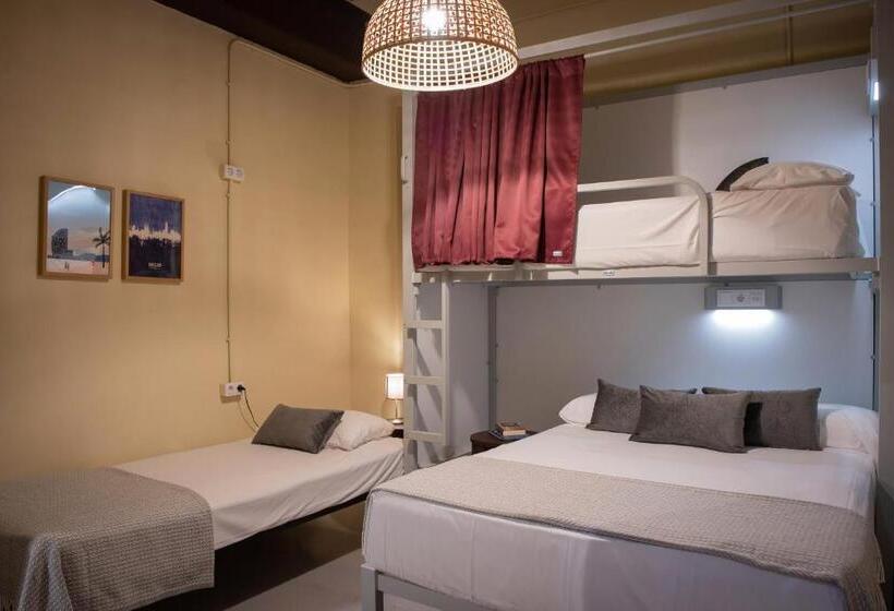 The Loft Hostel Barcelona La Pedrera
