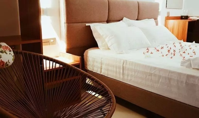 هتل Palmrest Kaashidhoo Maldives