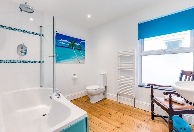 Accommodation Orla Mo