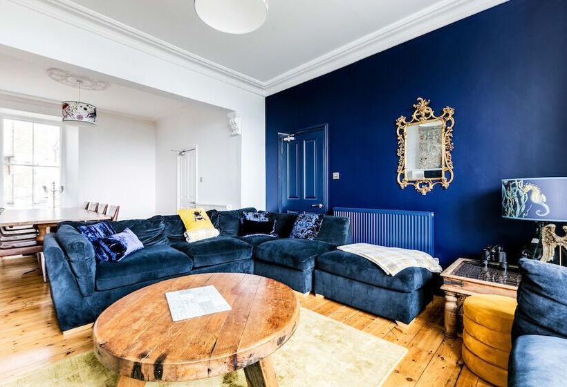 Accommodation Orla Mo