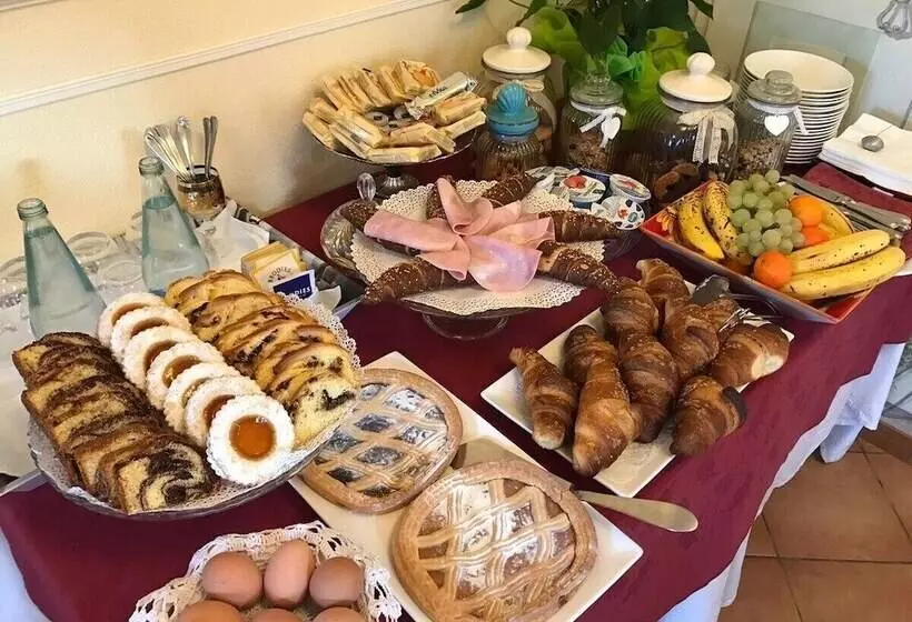 ベッドアンドブレックファースト Hostaria Pettirosso