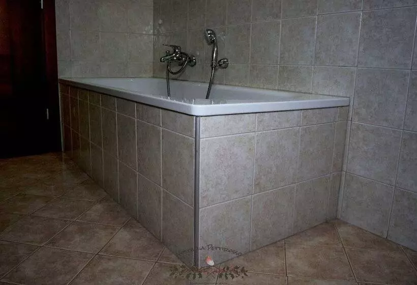 ベッドアンドブレックファースト Hostaria Pettirosso