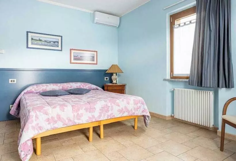 ベッドアンドブレックファースト Hostaria Pettirosso