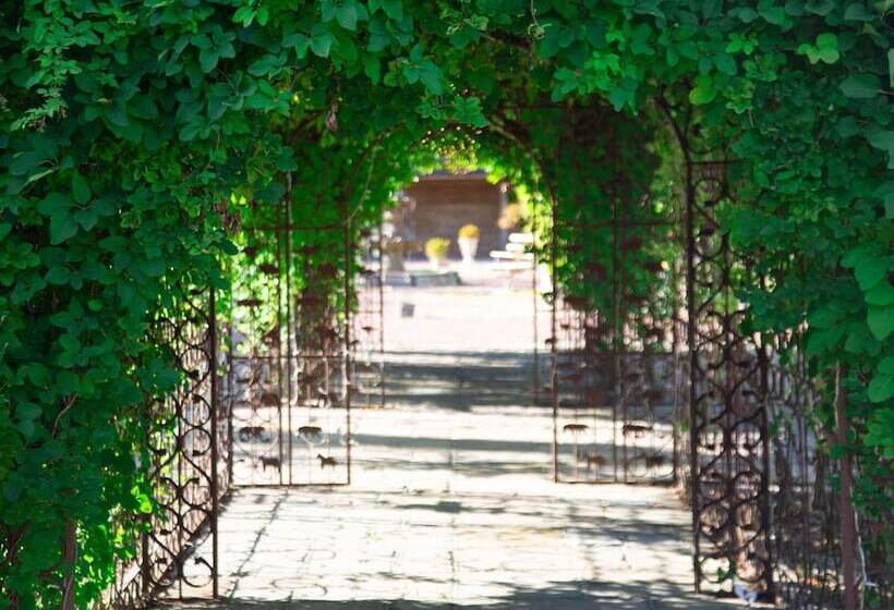 ベッドアンドブレックファースト Trading Boundaries