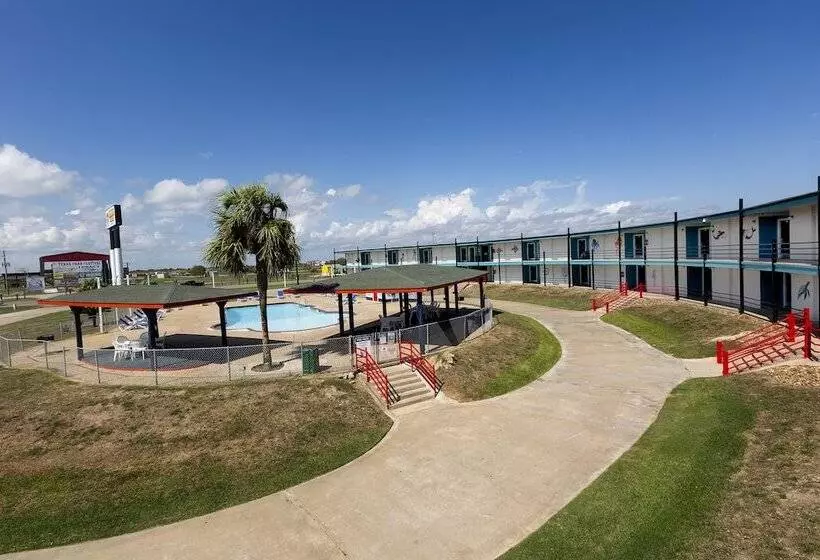 Hotelli Crystal Palace Resort