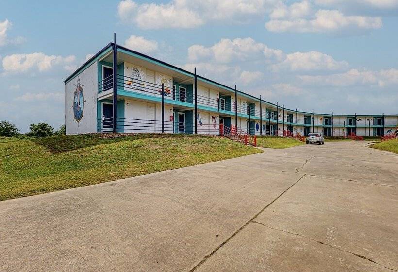 فندق Crystal Palace Resort