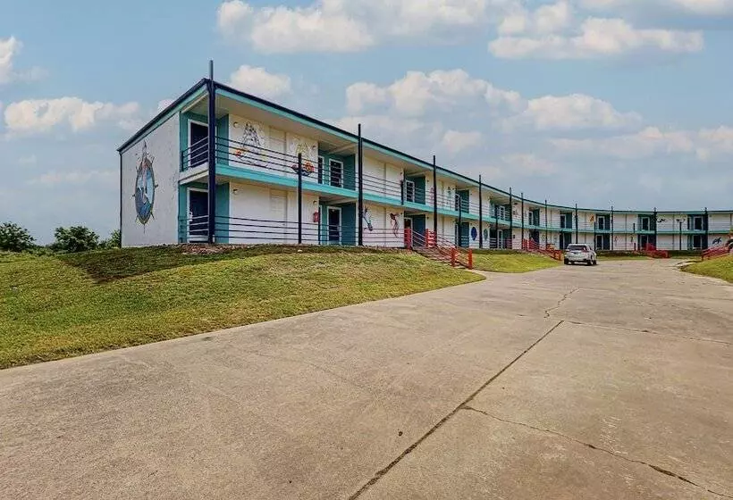 Hotelli Crystal Palace Resort