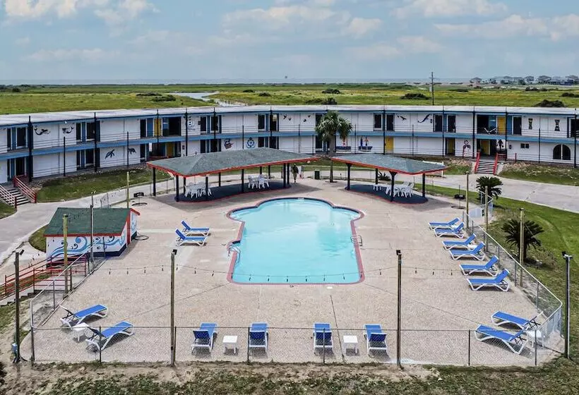 Hotelli Crystal Palace Resort