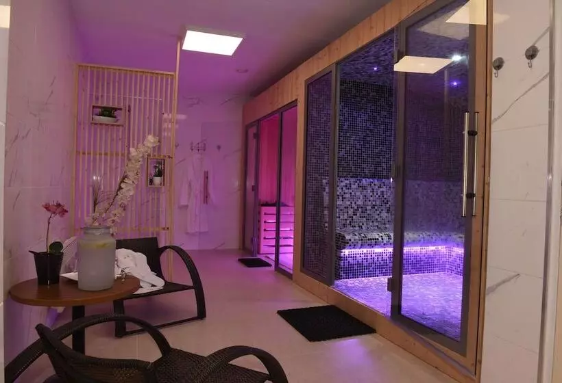 Hotelli Hôtel Normandie Spa