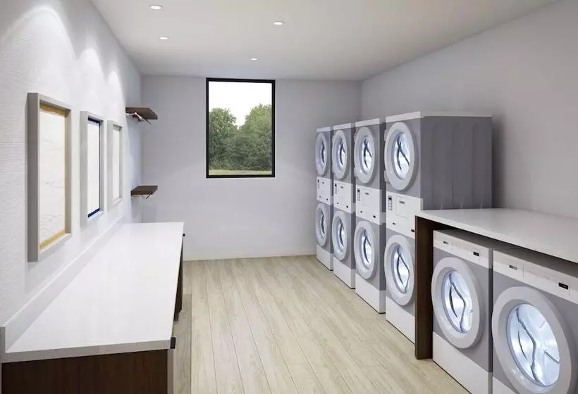 Hotelli Staybridge Suites Detroit Southfield By Ihg